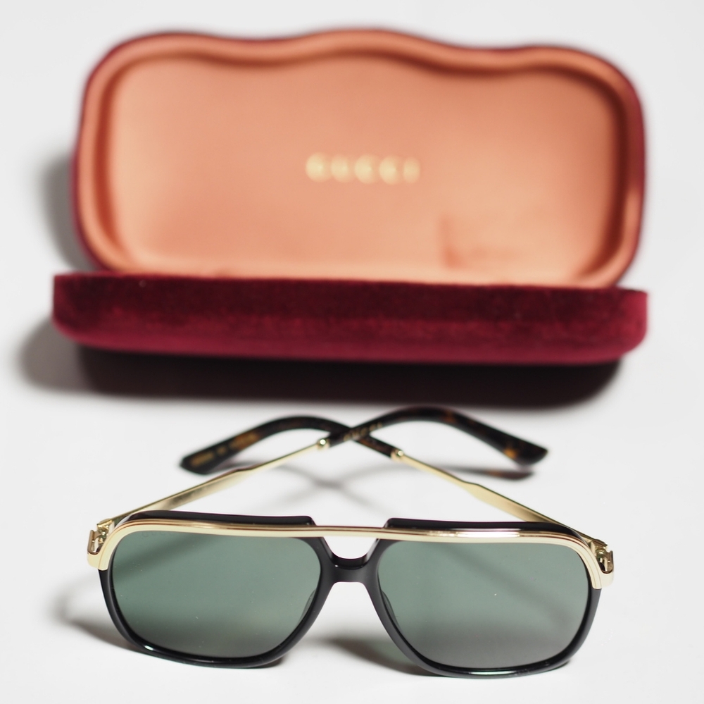 Men's Gucci Sunglasses - Picture 2 of 10